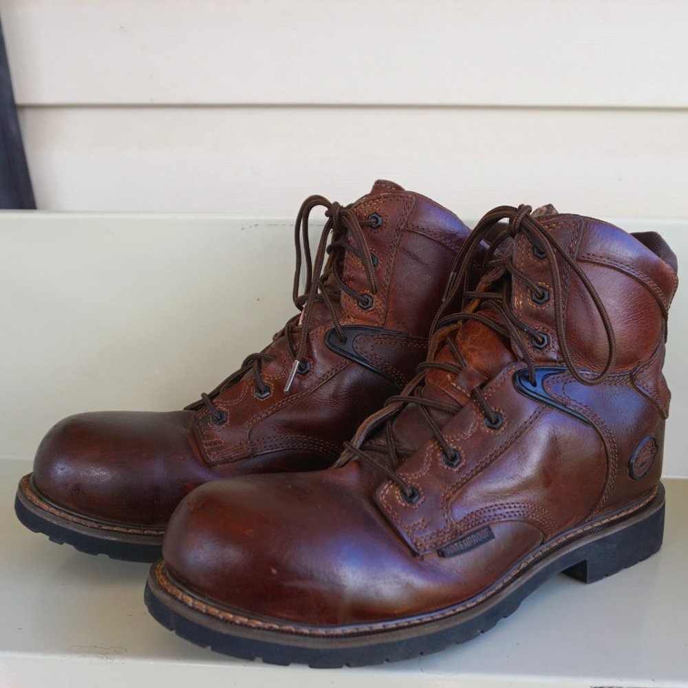 Men's Justin Original steel toe waterproof brown leather work boots 9.5 EE